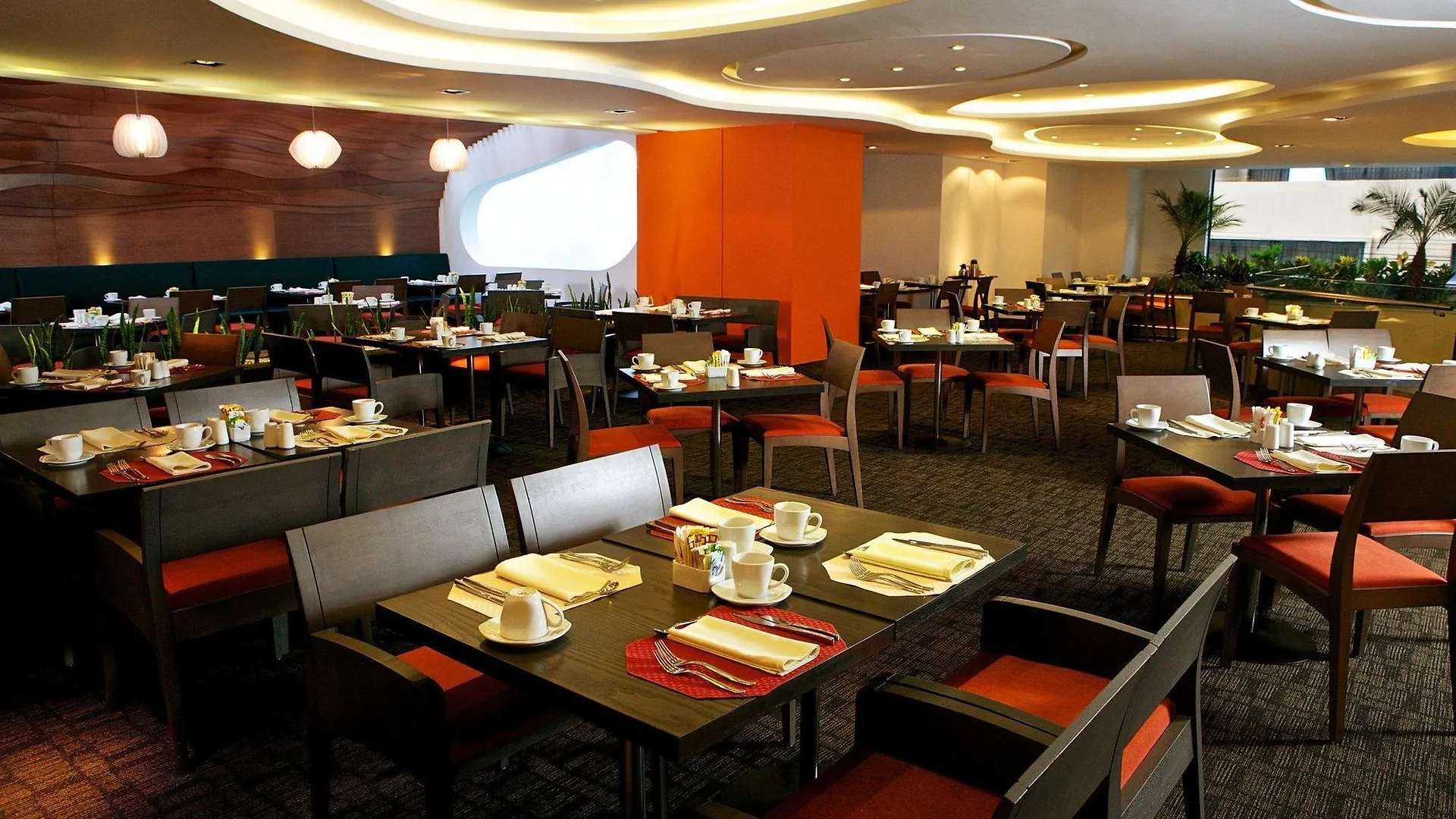 Nh Collection Quito Royal Hotel