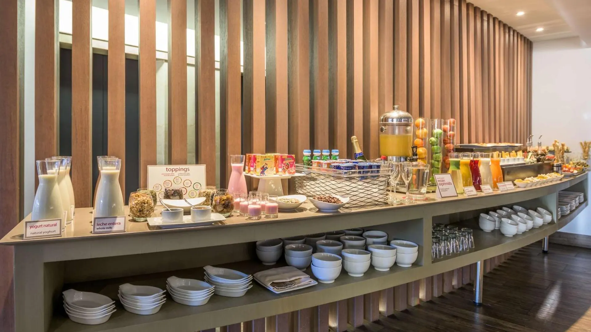 Nh Collection Quito Royal Hotel