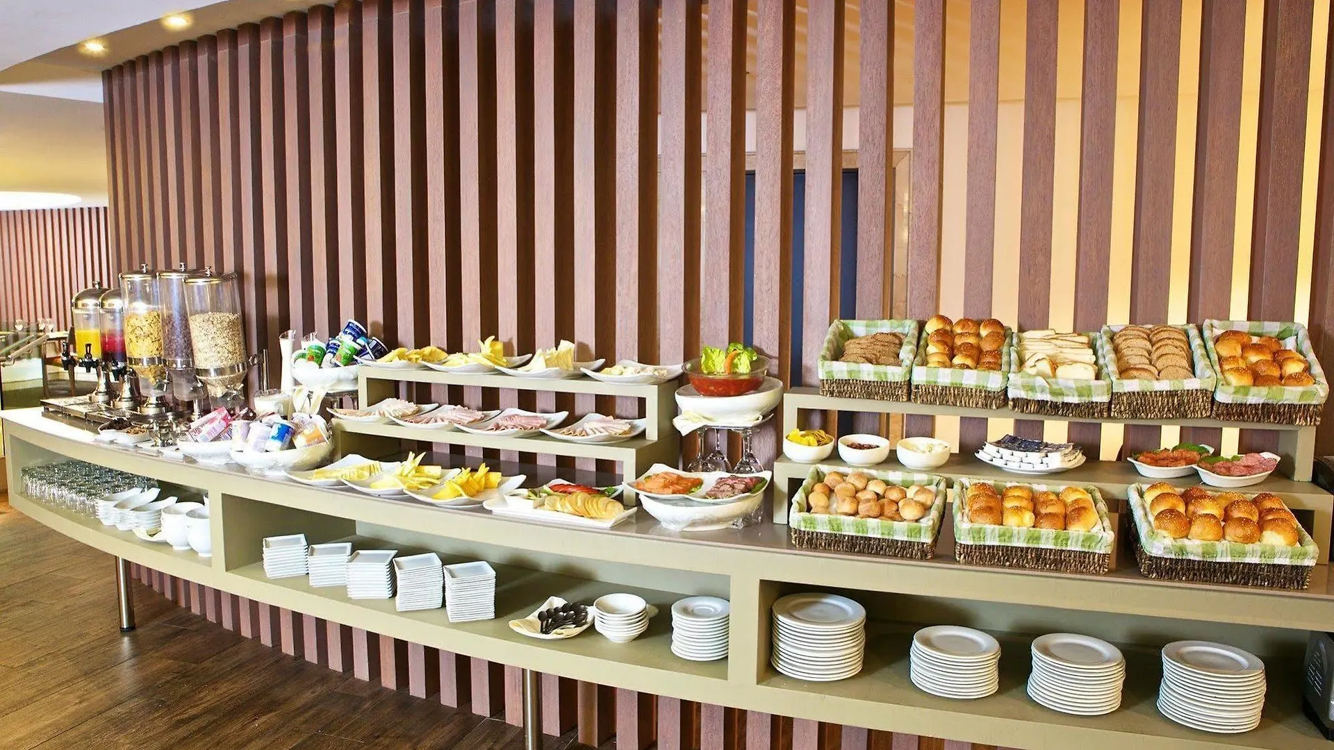 Hotel NH Collection Quito Royal