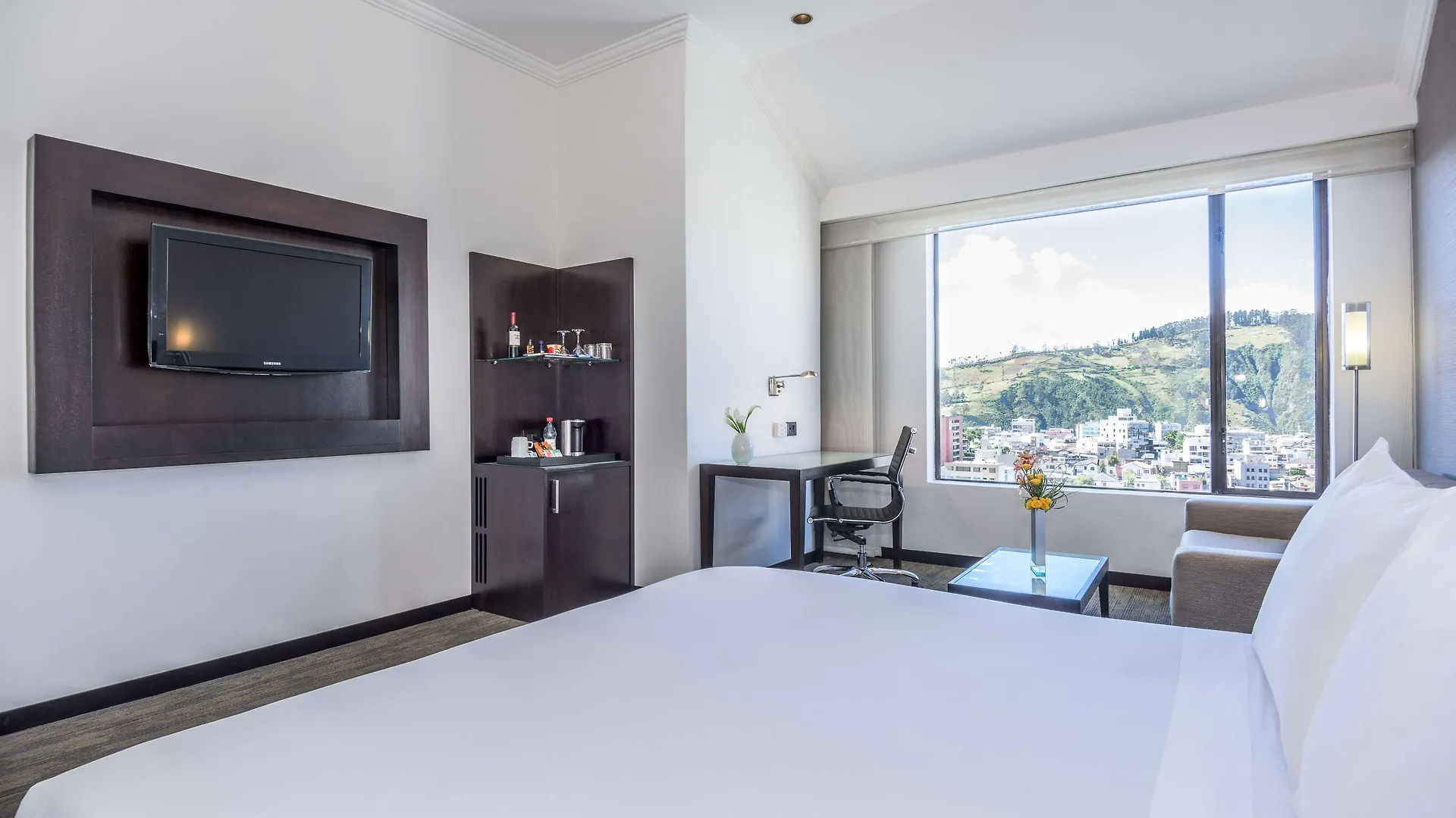 Nh Collection Quito Royal Hotel