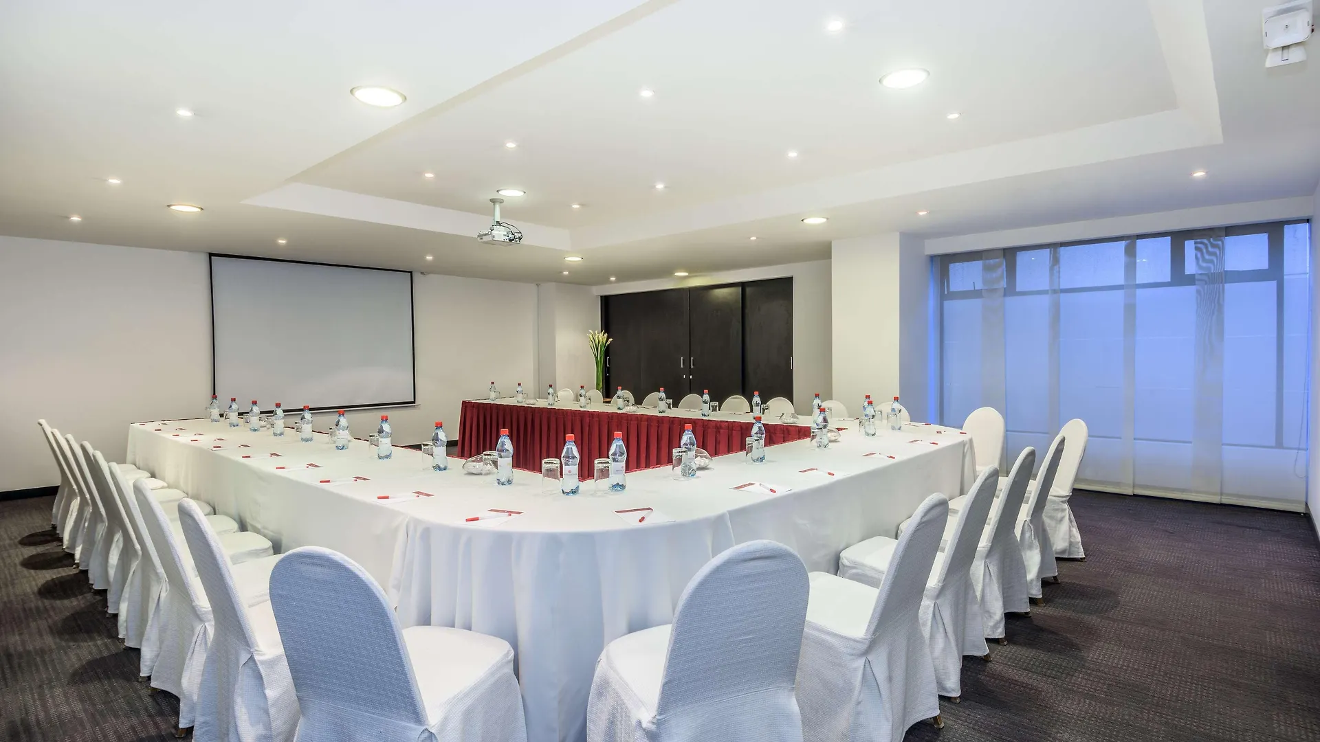 Nh Collection Quito Royal Hotel