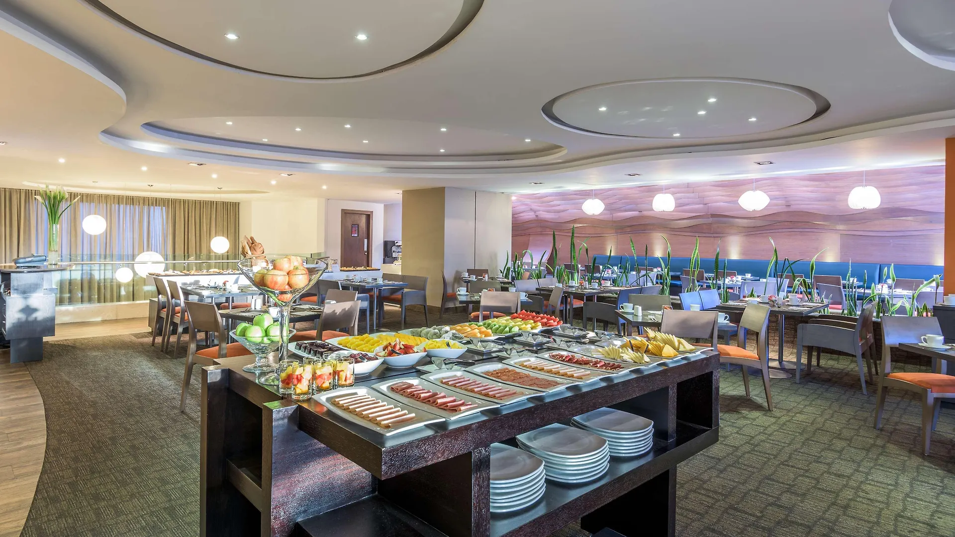 Nh Collection Quito Royal Hotel