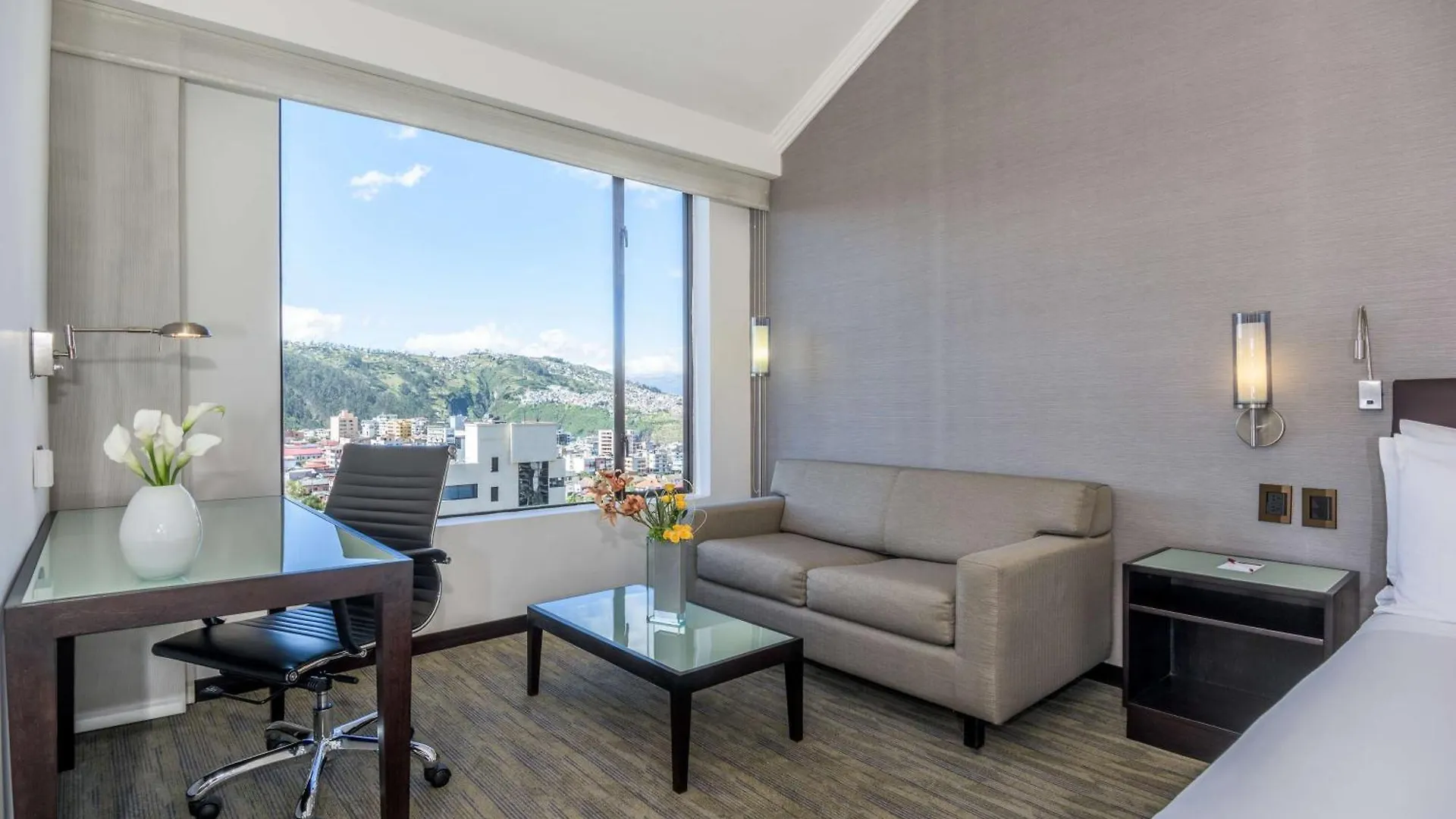Nh Collection Quito Royal Hotel